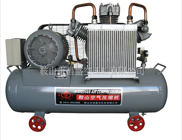 （中高壓無油空壓機）結構緊湊、維修方便。