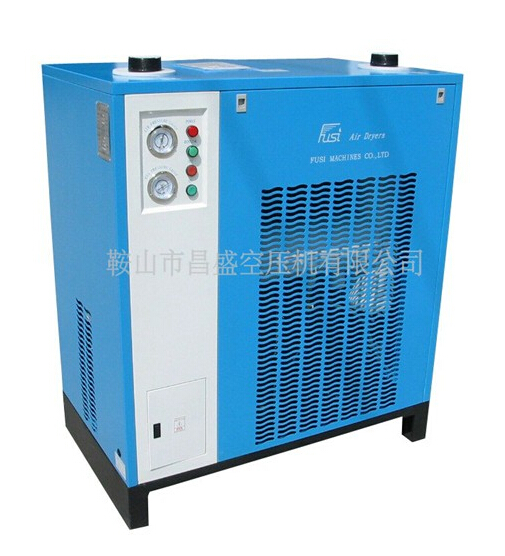 （冷凍式干燥機(jī)）瞬間‘爆炸’。